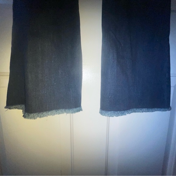 Jelly Jeans Flared Raw Hem - Picture 3 of 5